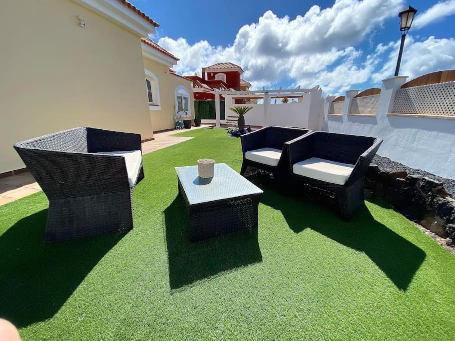 Comfortable Family House With Pool And Jacuzzi كوستا دي أنتيجوا المظهر الخارجي الصورة